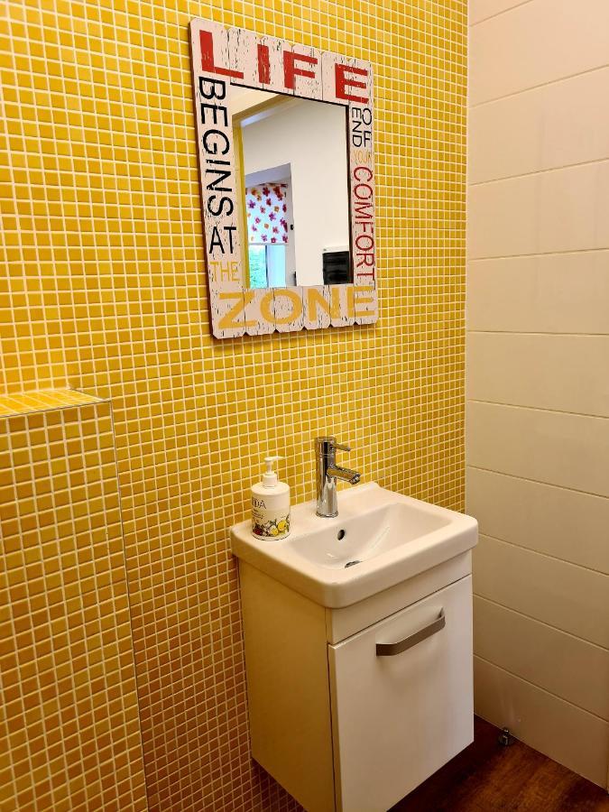 Railway Bed Hostel كاوناس المظهر الخارجي الصورة