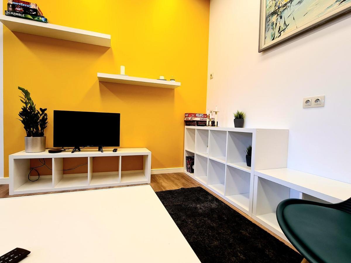 Railway Bed Hostel كاوناس المظهر الخارجي الصورة
